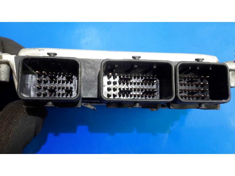 Recambio de centralita motor uce para peugeot 206 cc referencia OEM IAM 0261207477 ME74491 9643218980