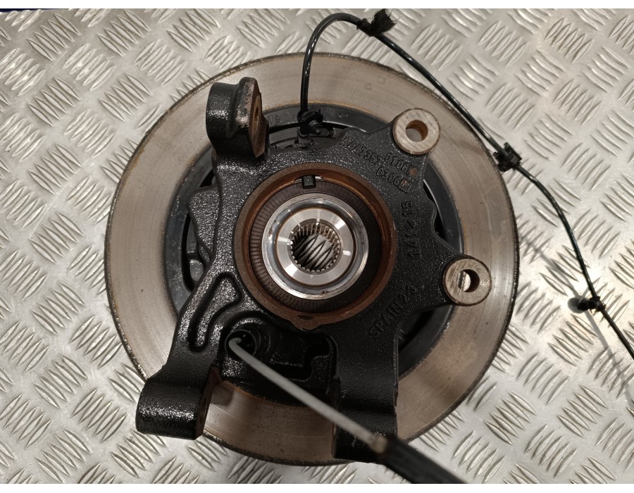 Recambio de mangueta trasera derecha para mercedes-benz vito tourer (447) 2.1 cdi cat referencia OEM IAM A447357  