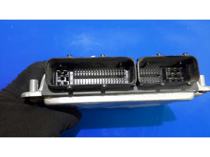 Recambio de centralita motor uce para audi a6 avant (4b5) referencia OEM IAM 0281010822 EDC15VM+ 4B2907401J