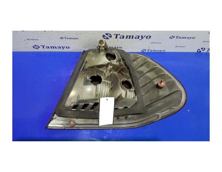 Recambio de piloto trasero izquierdo para bmw serie 3 berlina (e46) 2.0 16v diesel cat referencia OEM IAM 8383821  