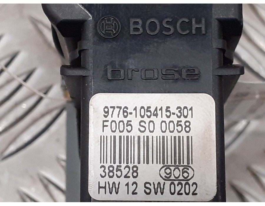 Recambio de motor elevalunas delantero derecho para volkswagen passat variant (3b6) 1.9 tdi referencia OEM IAM 3B4837752LB 97001