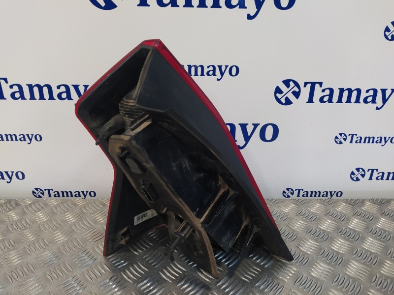 Recambio de piloto trasero derecho para dacia sandero 1.2 16v cat referencia OEM IAM 62421002  8200734824