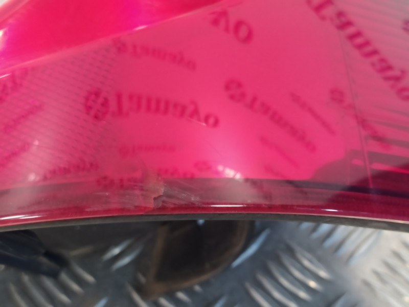 Recambio de piloto trasero derecho para dacia sandero 1.2 16v cat referencia OEM IAM 62421002  8200734824