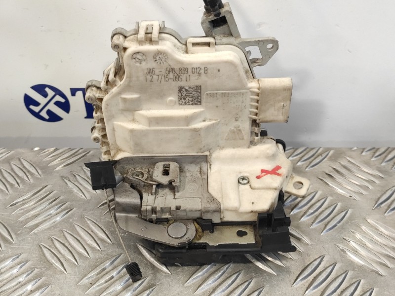 Recambio de cerradura puerta trasera derecha para seat altea xl (5p5) 1.6 tdi referencia OEM IAM 5P0839012B  