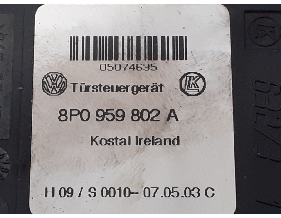 Recambio de motor elevalunas delantero derecho para audi a3 sportback (8p) 2.0 tdi referencia OEM IAM 8P0959802A  E840311202