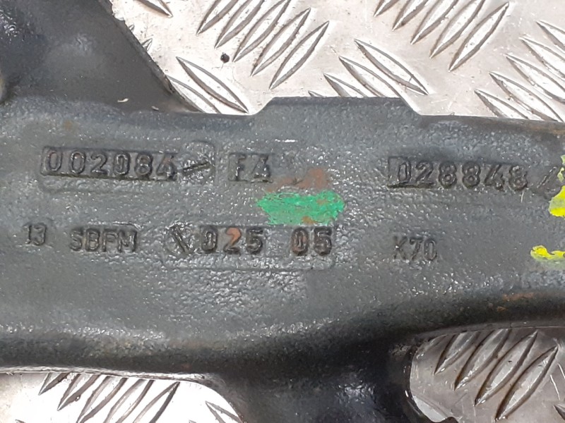 Recambio de brazo suspension inferior delantero izquierdo para nissan interstar mod. 04 (x70) 2.5 dci diesel cat referencia OEM 