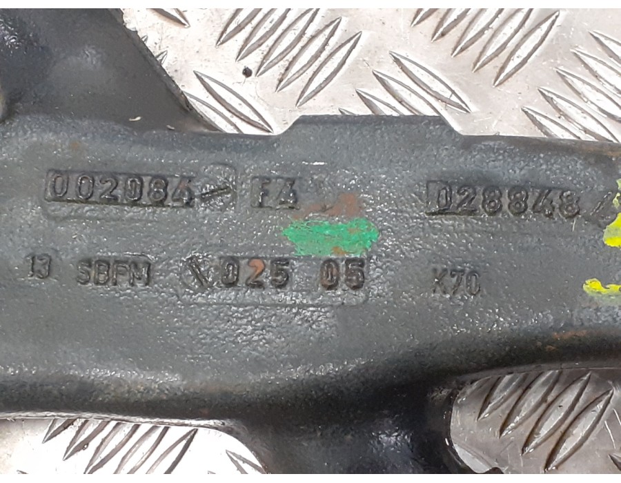 Recambio de brazo suspension inferior delantero izquierdo para nissan interstar mod. 04 (x70) 2.5 dci diesel cat referencia OEM 