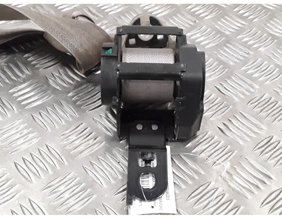 Recambio de cinturon seguridad delantero derecho para chrysler jeep commander 3.0 v6 crd limited referencia OEM IAM P1CL64BD1AB 