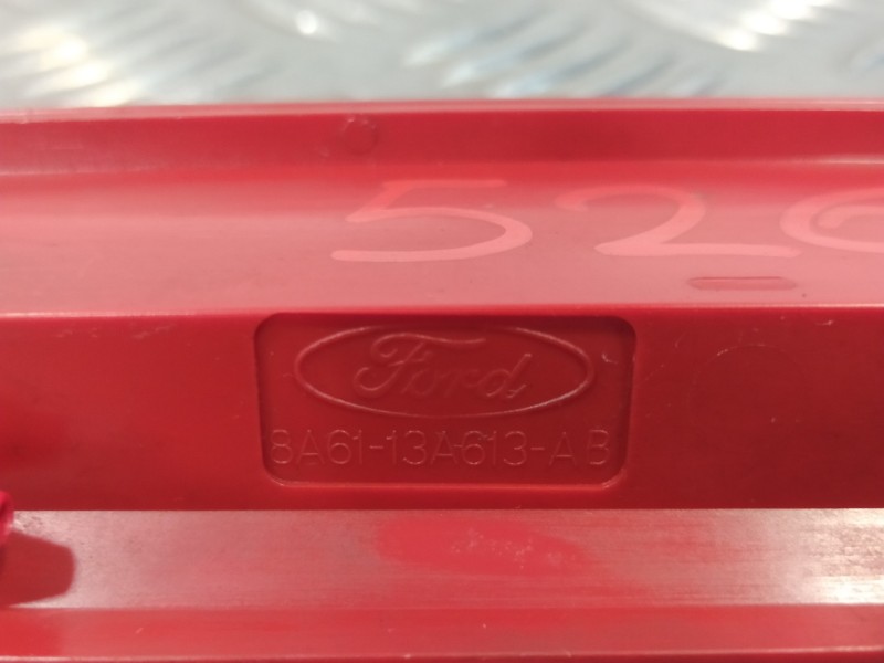 Recambio de luz central de freno para ford fiesta (cb1) 1.25 16v cat referencia OEM IAM 8A6113A613AB  