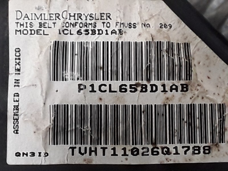 Recambio de cinturon seguridad delantero izquierdo para chrysler jeep commander 3.0 v6 crd limited referencia OEM IAM P1CL65BD1A