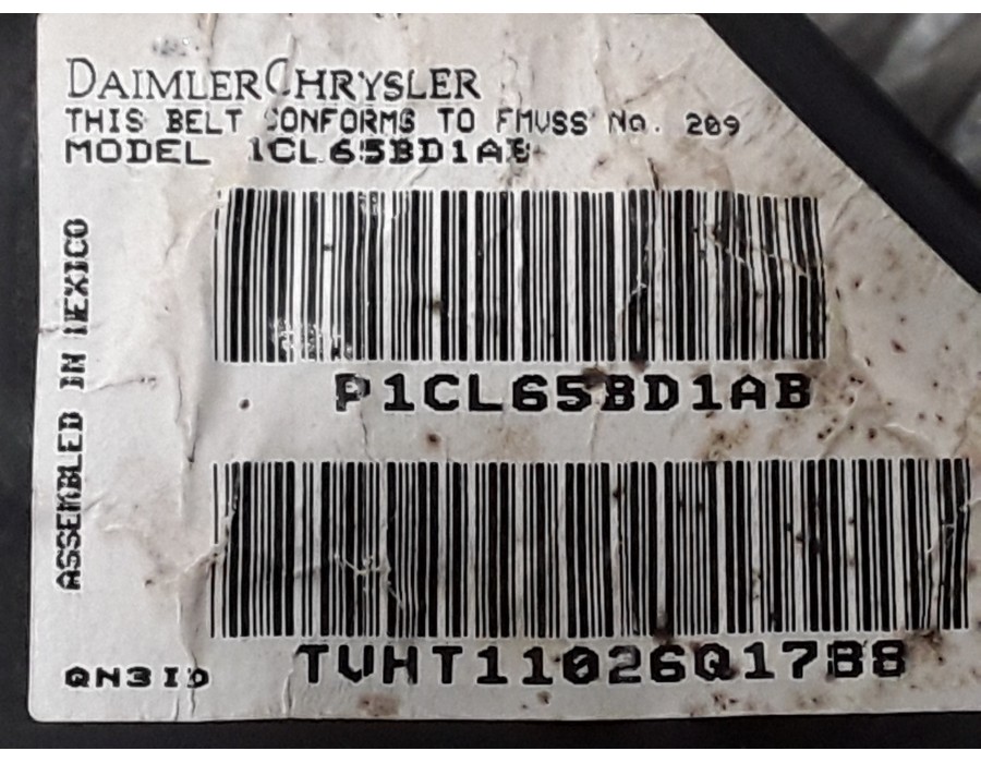 Recambio de cinturon seguridad delantero izquierdo para chrysler jeep commander 3.0 v6 crd limited referencia OEM IAM P1CL65BD1A
