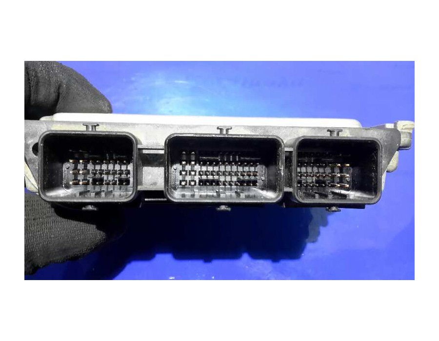 Recambio de centralita motor uce para peugeot 307 (s1) 1.6 16v cat referencia OEM IAM 0281011627 EDC16C34 9656161880
