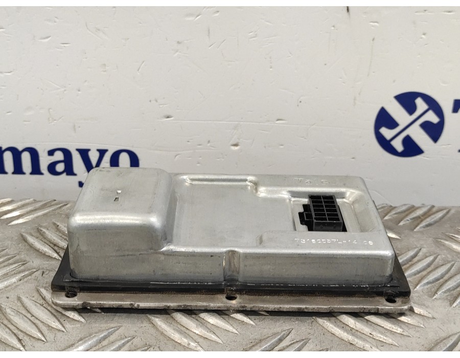 Recambio de centralita faros xenon para saab 9-5 berlina 1.9 tid cat referencia OEM IAM 89030463  73010137N
