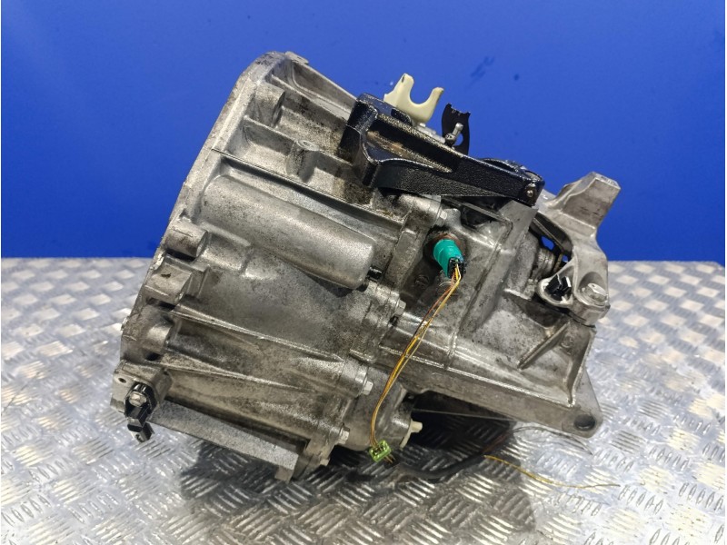 Recambio de caja cambios para renault scenic iii gran scenic referencia OEM IAM ND4002  8200667177