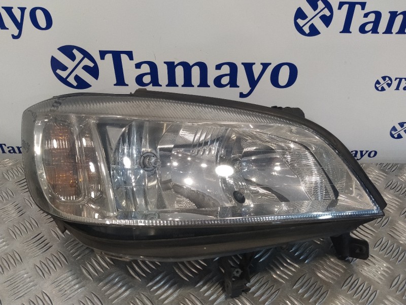 Recambio de faro derecho para opel zafira a 2.0 dti referencia OEM IAM 90582022  67716821