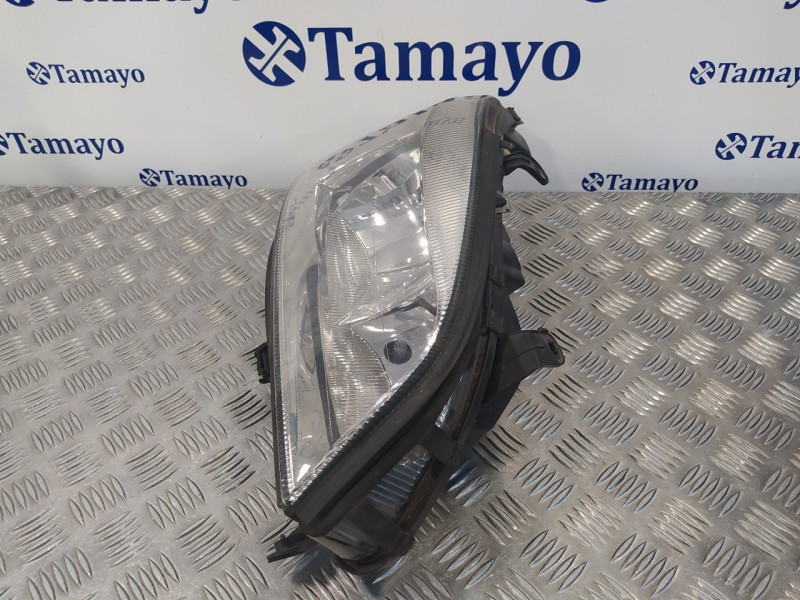Recambio de faro derecho para opel zafira a 2.0 dti referencia OEM IAM 90582022  67716821