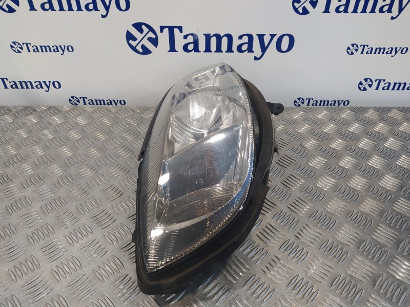 Recambio de faro derecho para opel zafira a 2.0 dti referencia OEM IAM 90582022  67716821