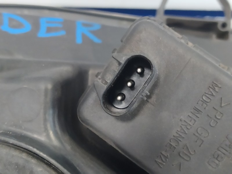 Recambio de faro derecho para opel zafira a 2.0 dti referencia OEM IAM 90582022  67716821