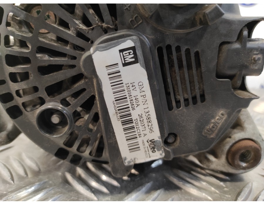 Recambio de alternador para opel corsa d 1.4 16v cat (a 14 xer / ldd) referencia OEM IAM 13588296  2620371A