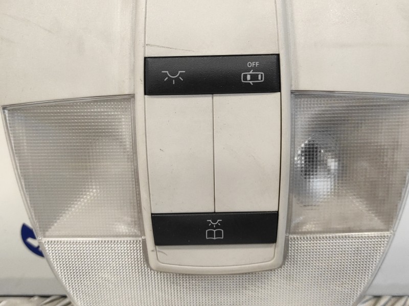 Recambio de luz interior para mercedes-benz clase a (w169) 2.0 cdi cat referencia OEM IAM A1698200001  