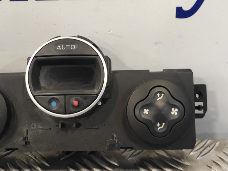 Recambio de mando climatizador para renault clio iii 2.0 16v cat referencia OEM IAM 8200296683  