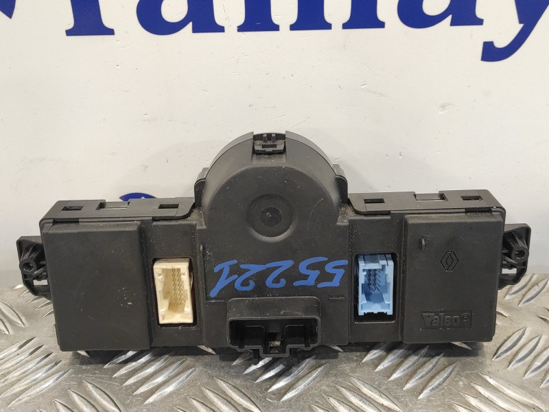 Recambio de mando climatizador para renault clio iii 2.0 16v cat referencia OEM IAM 8200296683  