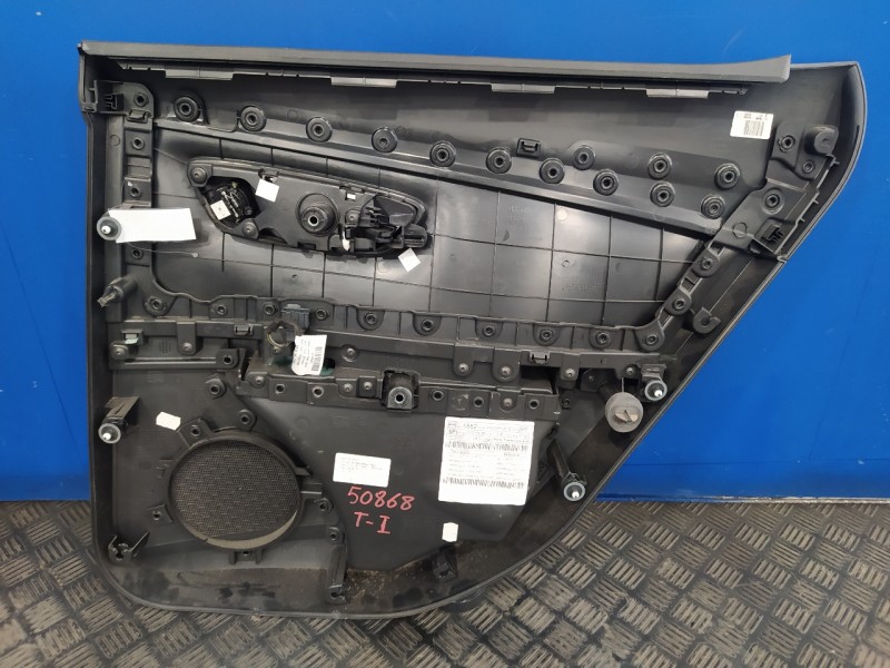 Recambio de guarnecido puerta trasera izquierda para seat leon (5f1) 1.6 tdi referencia OEM IAM W05F4867211C W05G0959855A W05F48