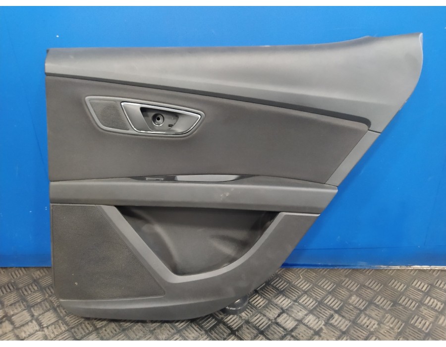 Recambio de guarnecido puerta trasera derecha para seat leon (5f1) 1.6 tdi referencia OEM IAM 5F4867116A W05F4867228A W05F486721