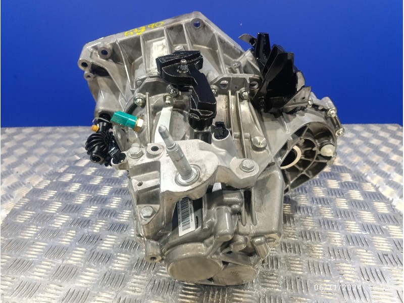 Recambio de caja cambios para renault captur ii 1.3 tce referencia OEM IAM TL4388  