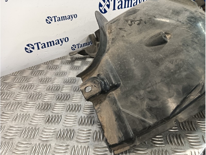 Recambio de plastico paso rueda delantero derecho para land rover discovery sport referencia OEM IAM FK7216A573AD  