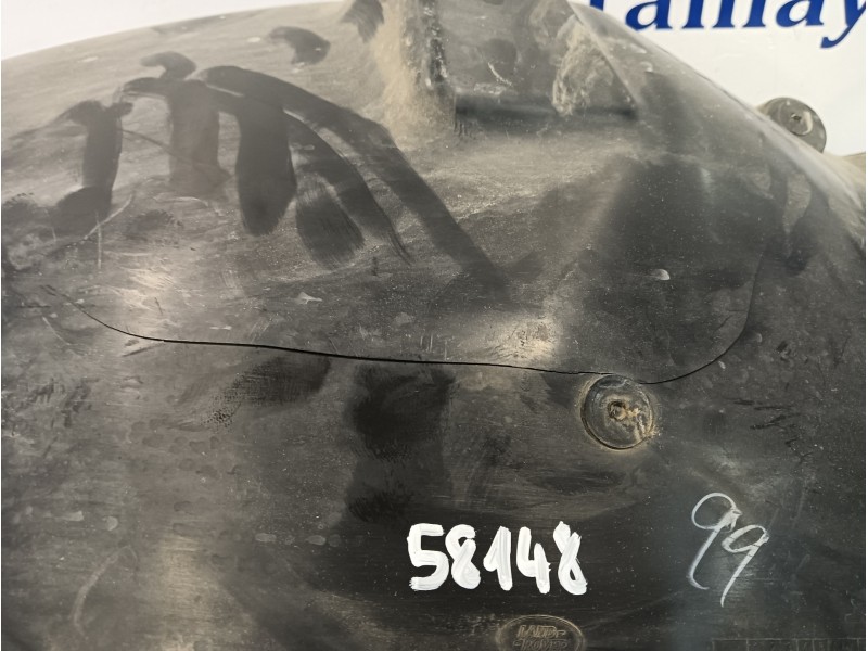 Recambio de plastico paso rueda delantero derecho para land rover discovery sport referencia OEM IAM FK7216A573AD  