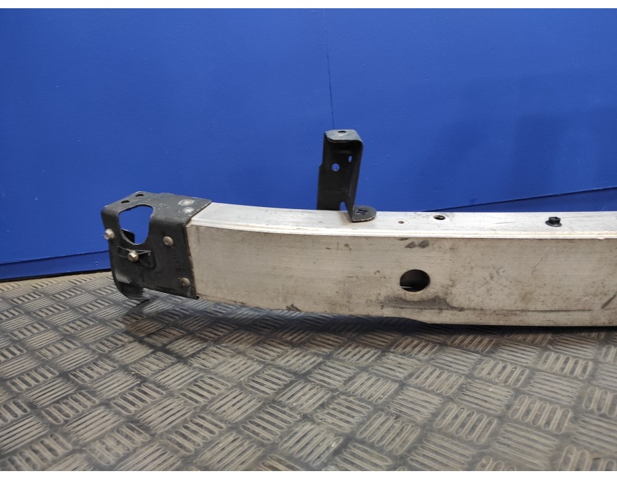 Recambio de refuerzo paragolpes delantero para mercedes-benz clase r (w251) 3.0 cdi cat referencia OEM IAM A2516201134  