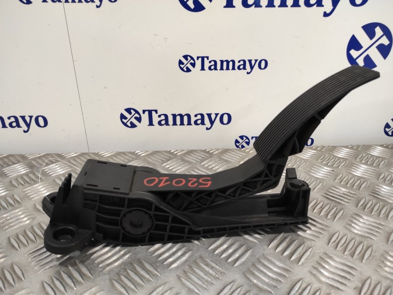 Recambio de potenciometro pedal para mercedes-benz clase r (w251) 3.0 cdi cat referencia OEM IAM A1643000104  