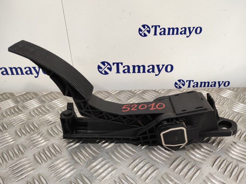 Recambio de potenciometro pedal para mercedes-benz clase r (w251) 3.0 cdi cat referencia OEM IAM A1643000104  