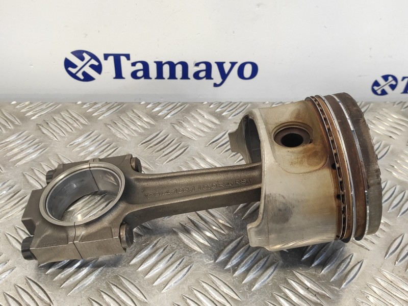 Recambio de biela para porsche 928 4.5 v8 referencia OEM IAM 9441031100R  