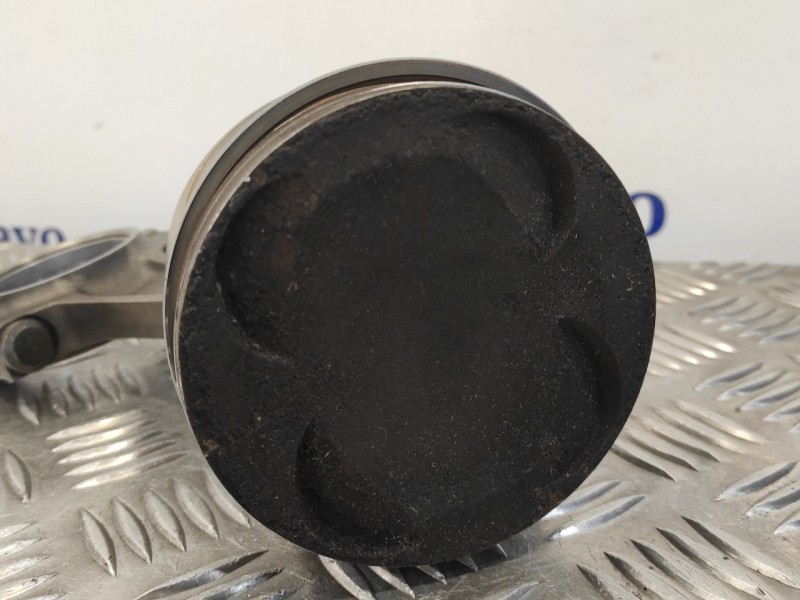 Recambio de biela para porsche 928 4.5 v8 referencia OEM IAM 9441031100R  