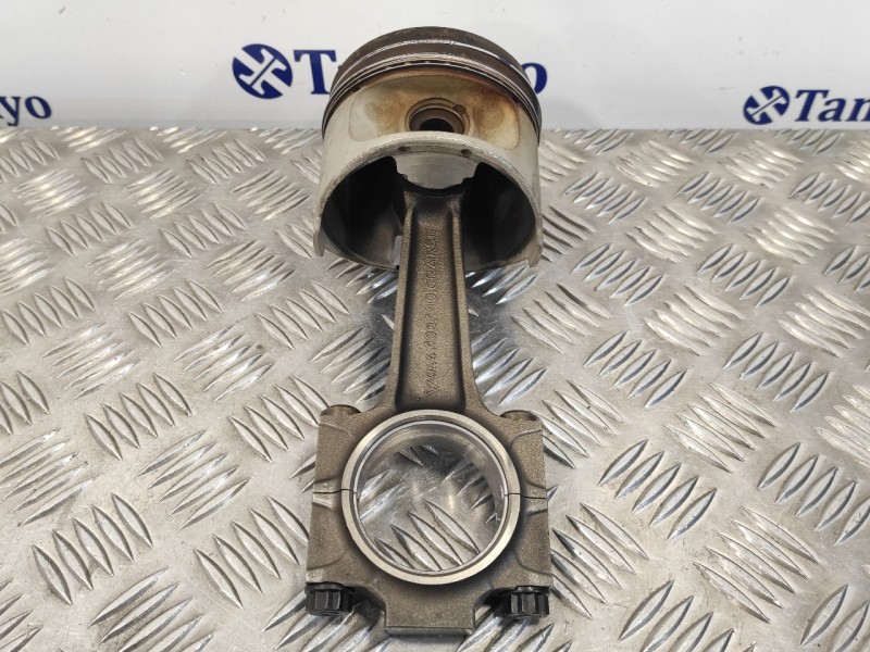 Recambio de biela para porsche 928 4.5 v8 referencia OEM IAM 9441031100R  