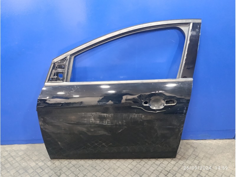 Recambio de puerta delantera izquierda para ford focus lim. black&red referencia OEM IAM   