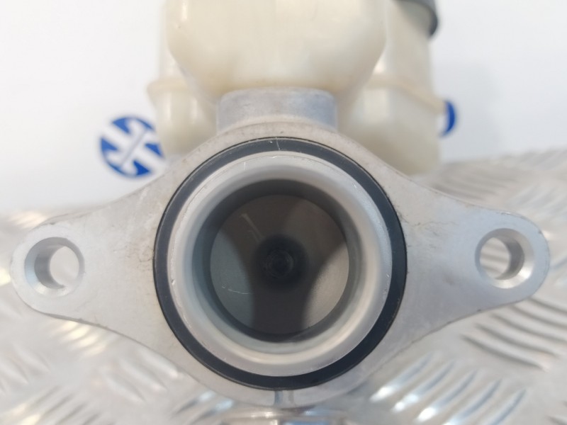 Recambio de bomba freno para mercedes-benz clase r (w251) 3.0 cdi cat referencia OEM IAM A2514300202  03350886791