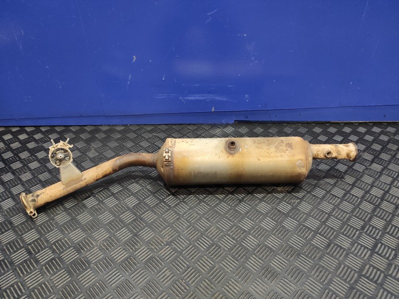 Recambio de catalizador para toyota proace referencia OEM IAM 1560434XAA  