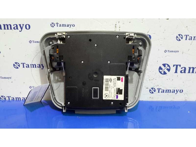 Recambio de luz interior para mercedes-benz clase c (w203) berlina referencia OEM IAM A20382010017D43  A2038201001