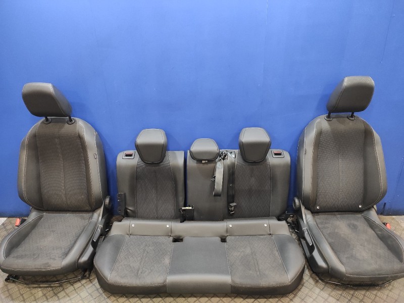 Recambio de juego asientos completo para opel corsa f corsa f referencia OEM IAM   