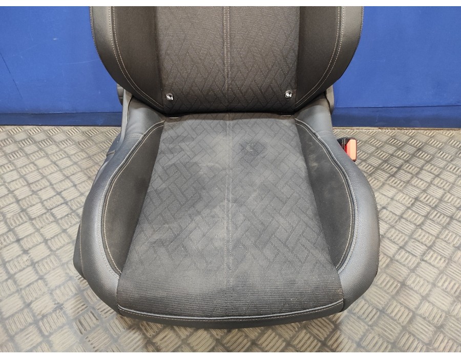 Recambio de juego asientos completo para opel corsa f corsa f referencia OEM IAM   