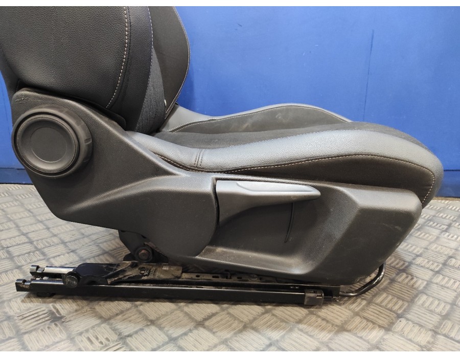 Recambio de juego asientos completo para opel corsa f corsa f referencia OEM IAM   