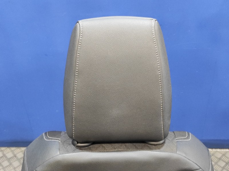 Recambio de juego asientos completo para opel corsa f corsa f referencia OEM IAM   