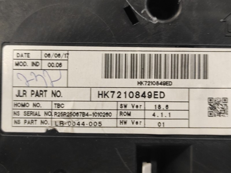 Recambio de cuadro instrumentos para land rover discovery sport referencia OEM IAM HK7210849ED  LR0044005