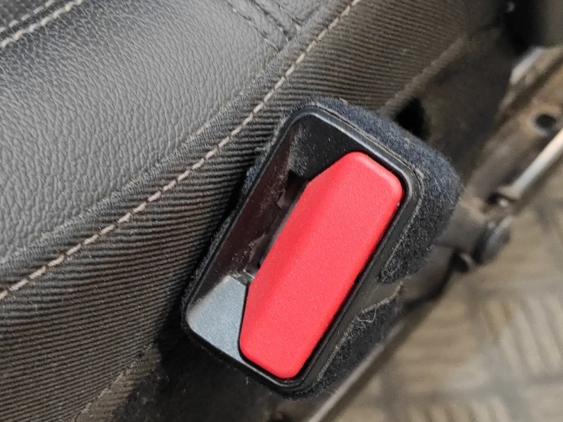 Recambio de juego asientos completo para opel corsa f corsa f referencia OEM IAM   