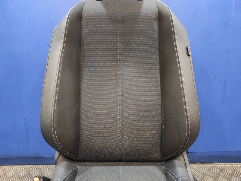 Recambio de juego asientos completo para opel corsa f corsa f referencia OEM IAM   