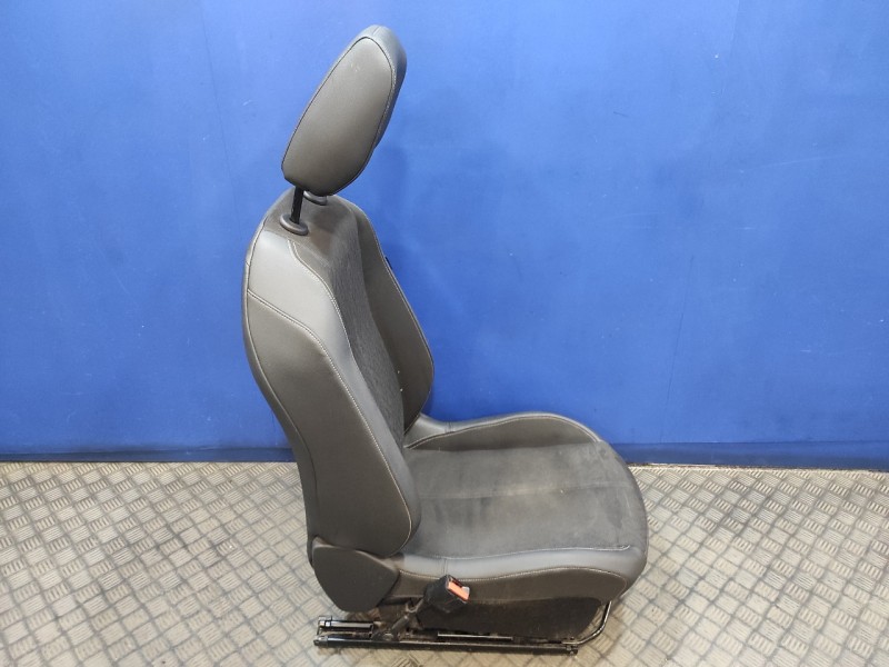 Recambio de juego asientos completo para opel corsa f corsa f referencia OEM IAM   