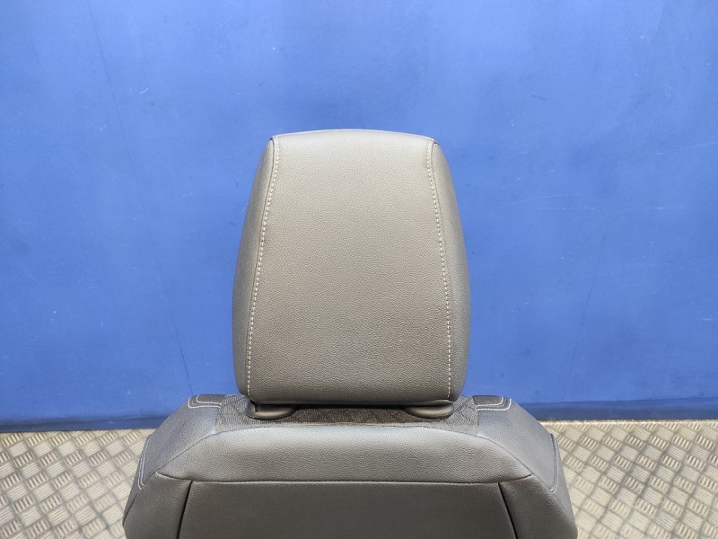 Recambio de juego asientos completo para opel corsa f corsa f referencia OEM IAM   
